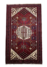 Qashqai Burgundy Medallion