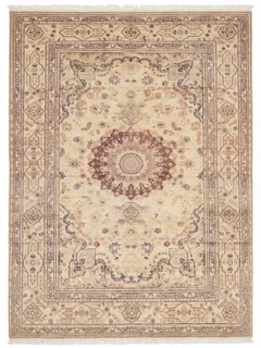 Qum Medallion Ivory